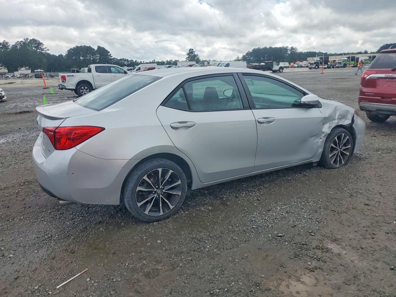 2018 TOYOTA COROLLA