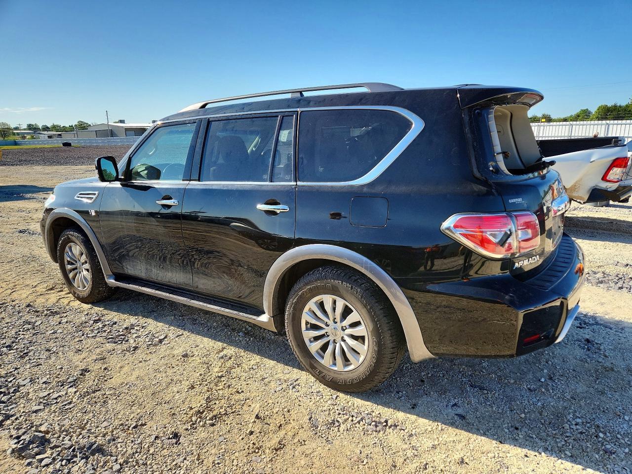 2017 NISSAN Armada