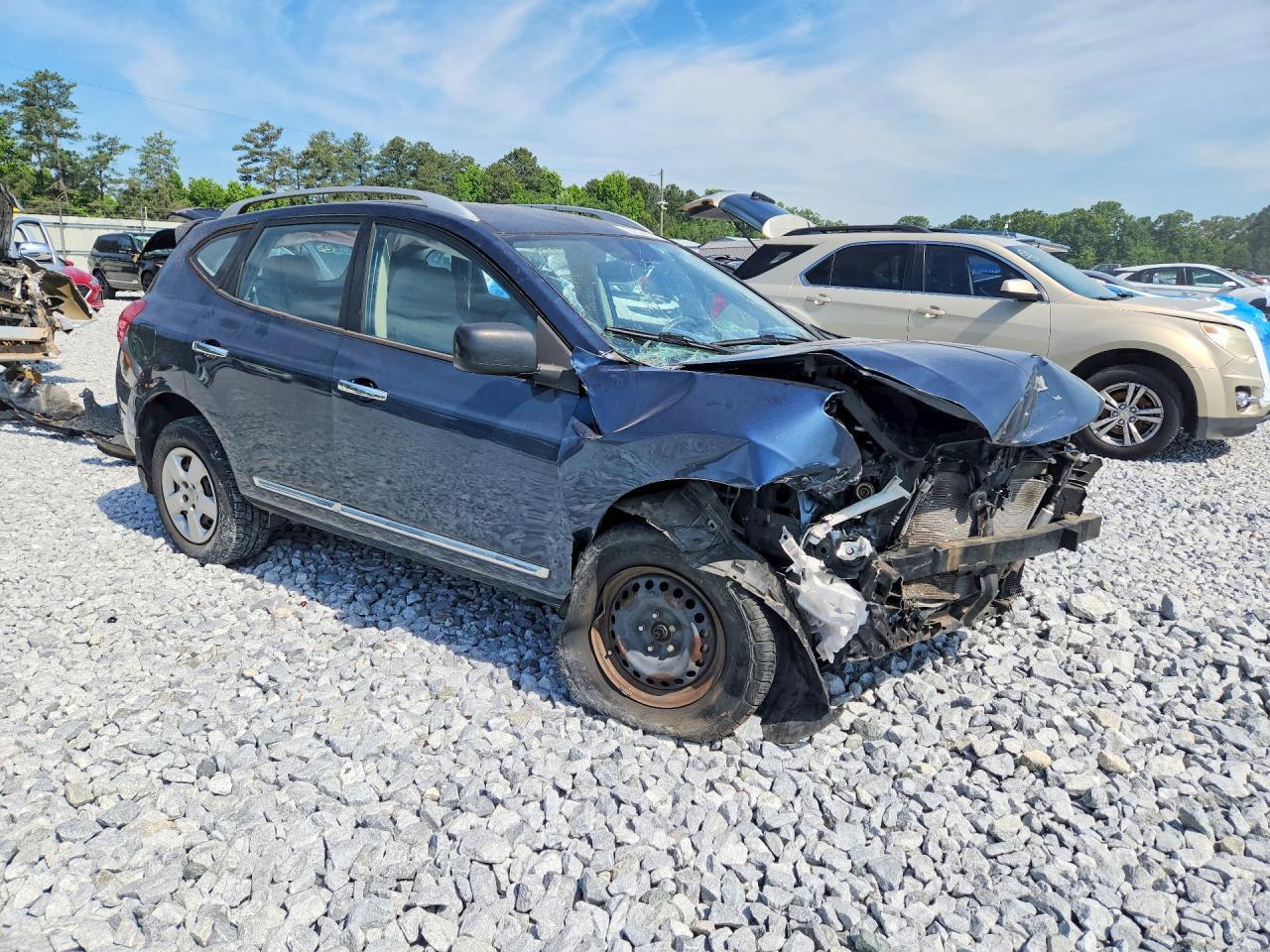 2015 NISSAN ROGUE