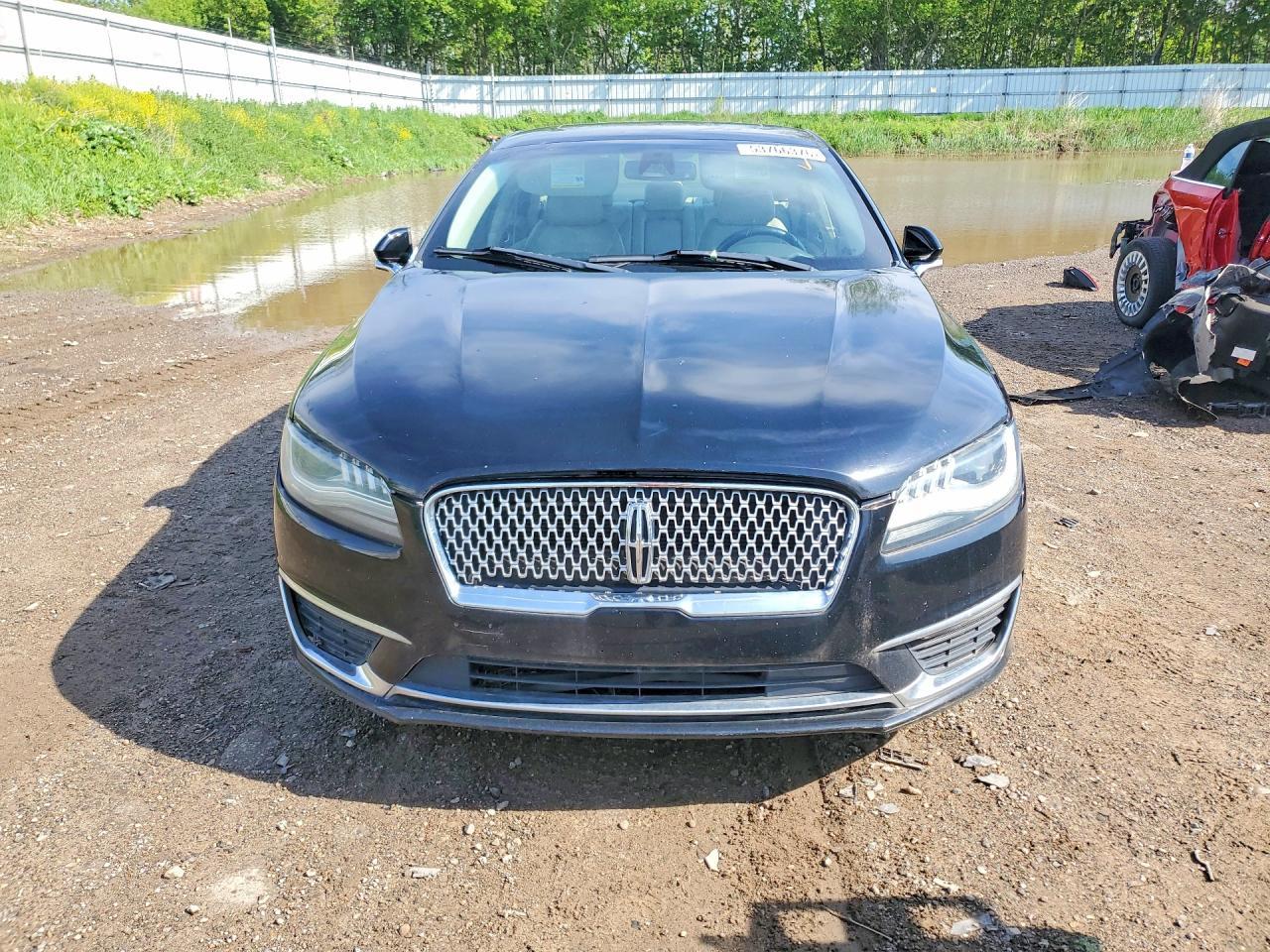 2017 LINCOLN MKZ