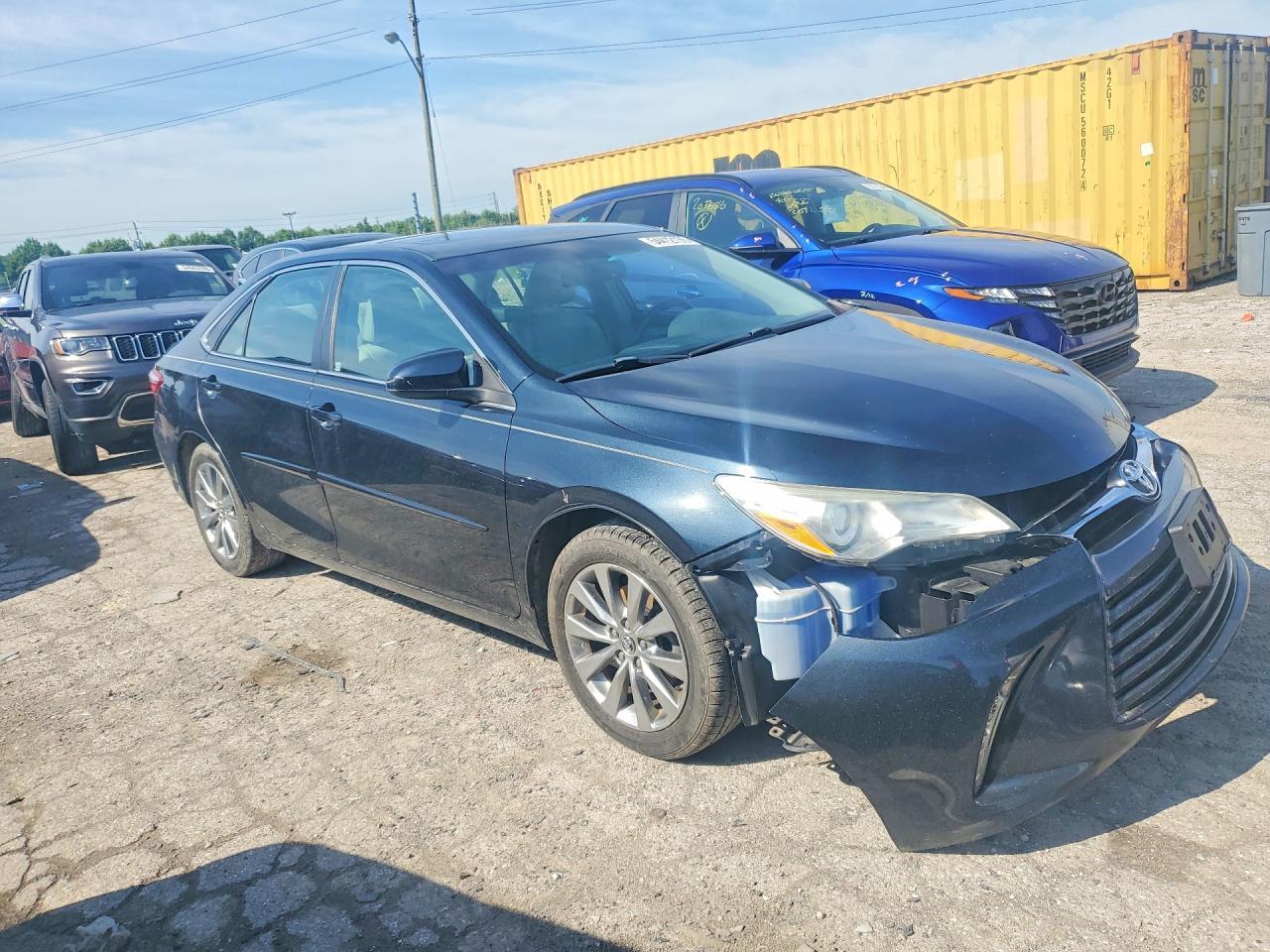 2015 TOYOTA CAMRY