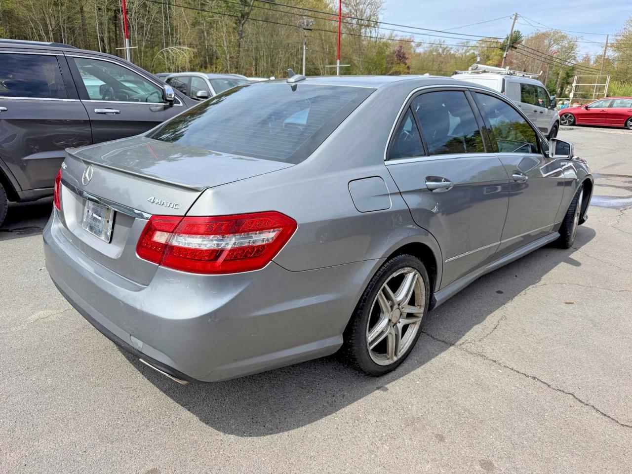 2013 MERCEDES-BENZ E-Class