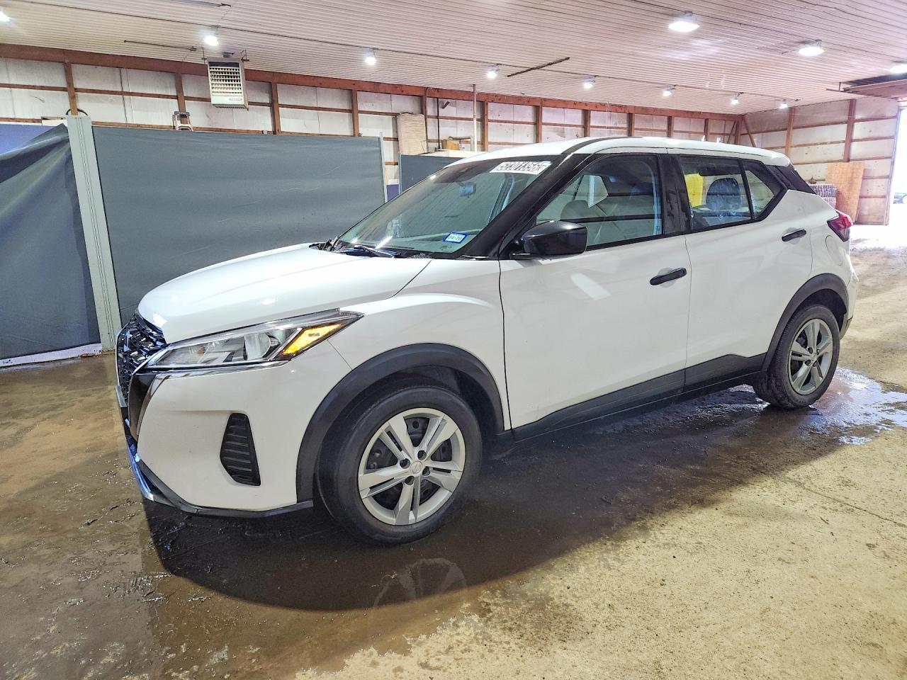 2022 NISSAN KICKS