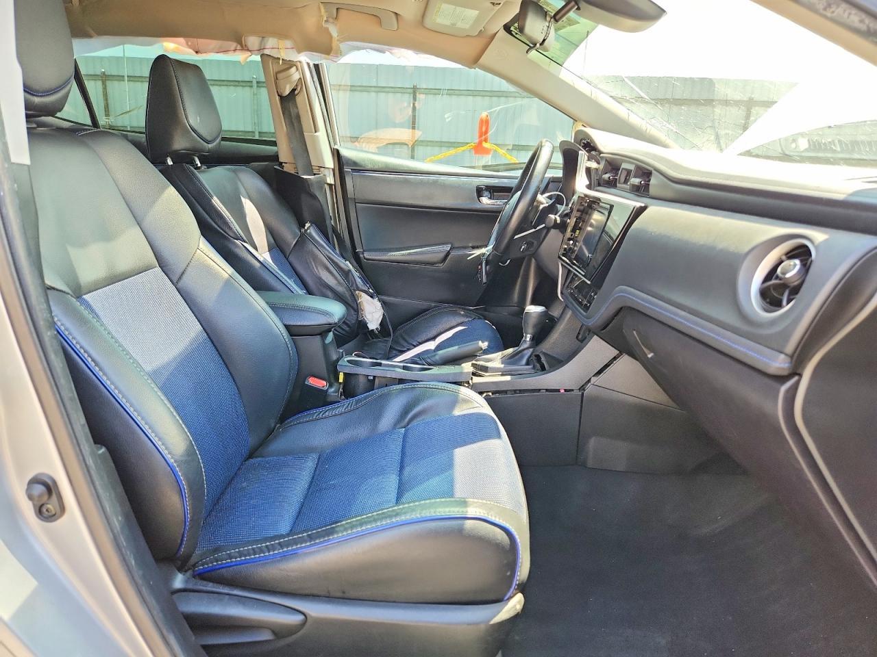 2017 TOYOTA COROLLA