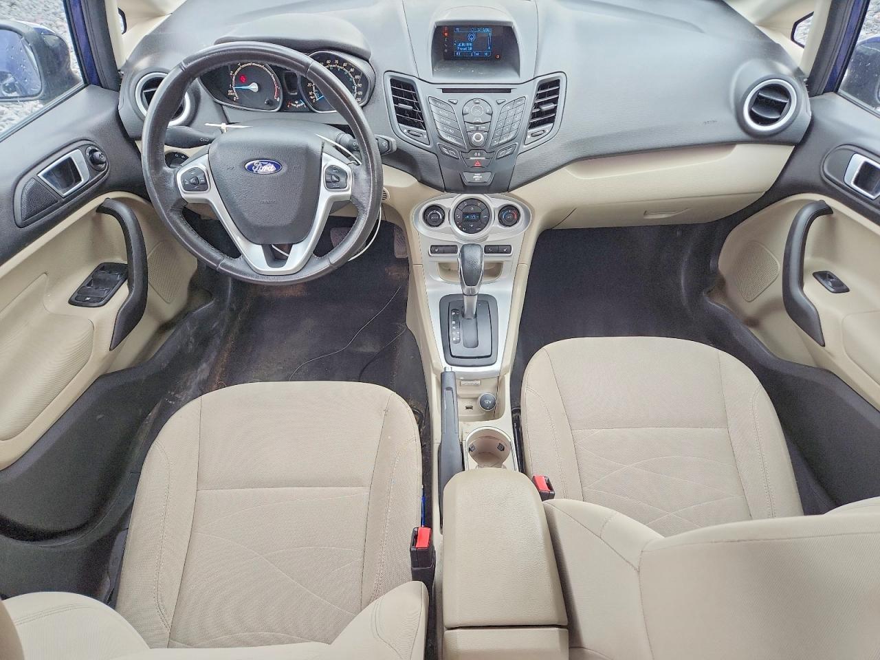 2016 FORD Fiesta