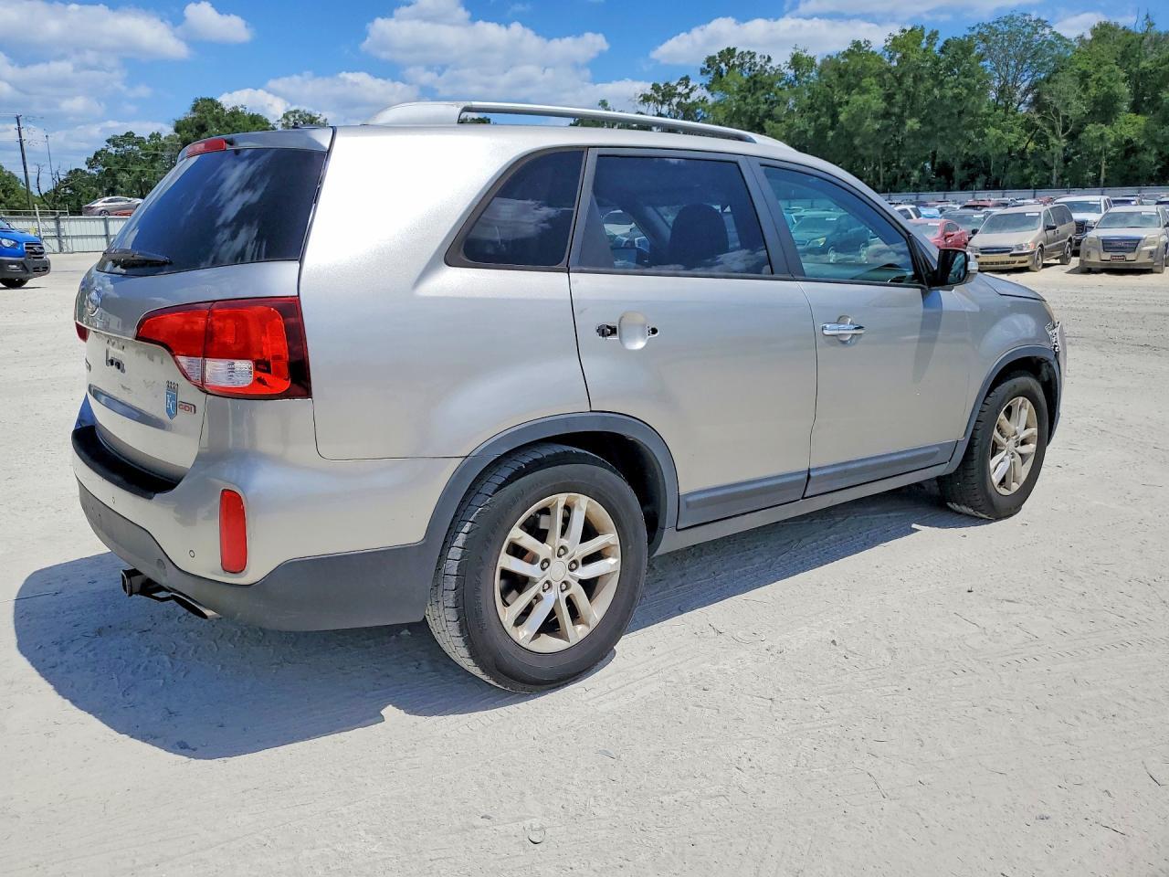 2014 KIA SORENTO