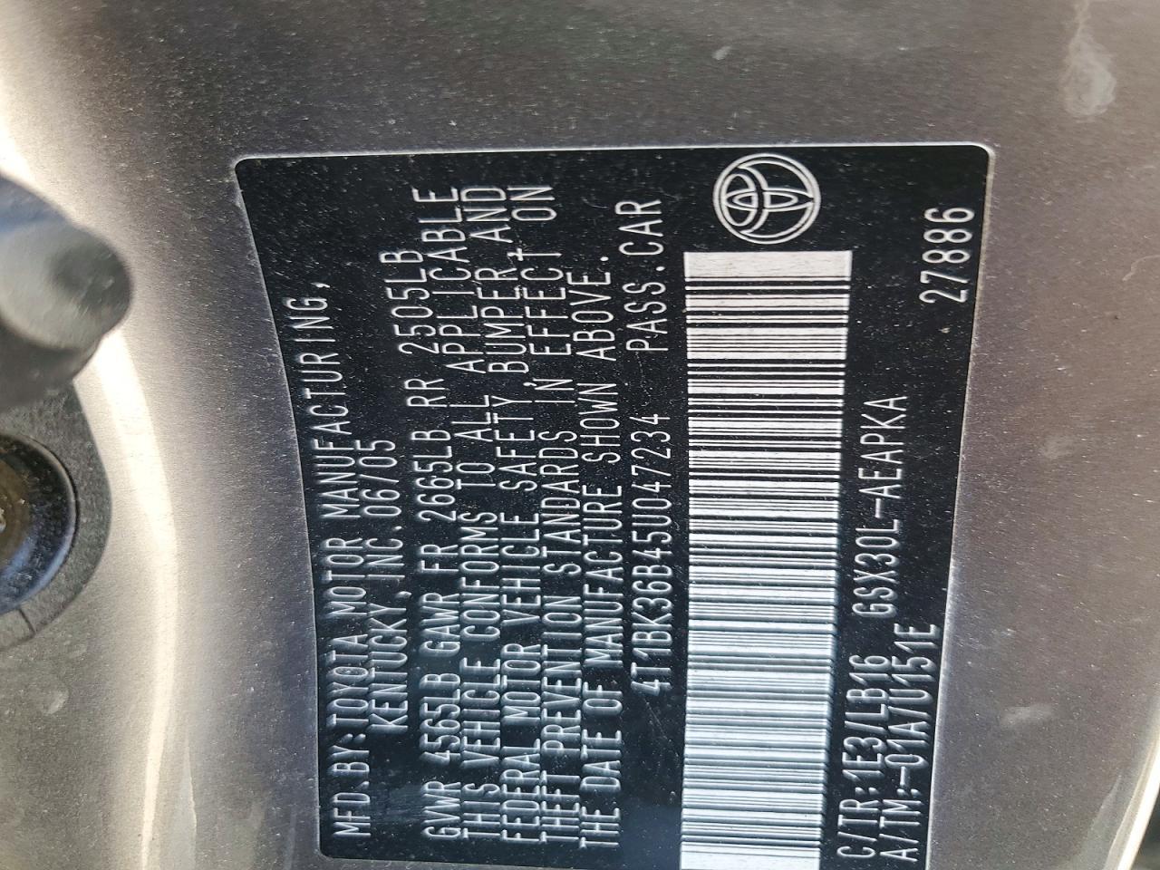 2005 TOYOTA Avalon