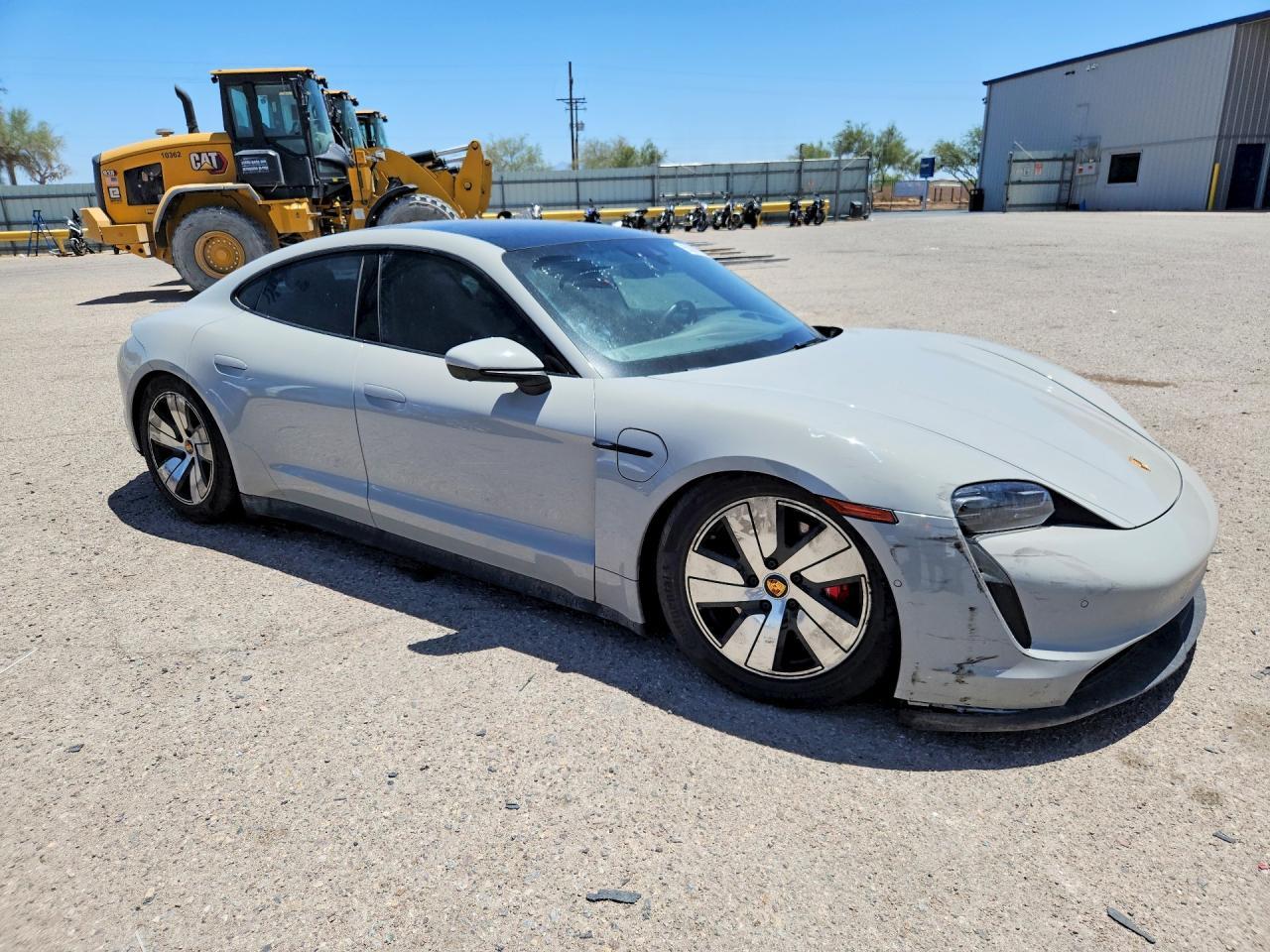 2022 PORSCHE Taycan
