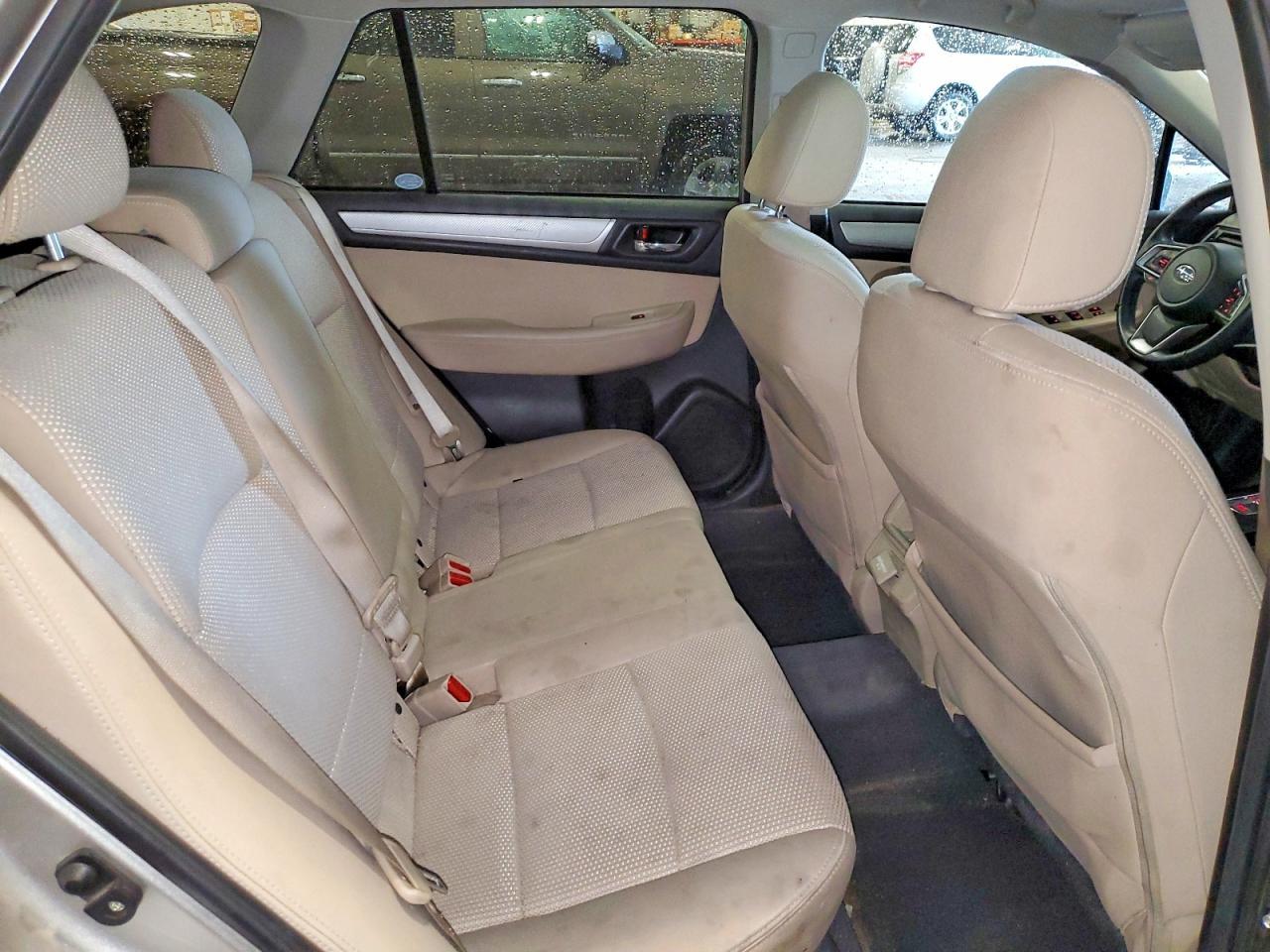 2018 SUBARU Outback