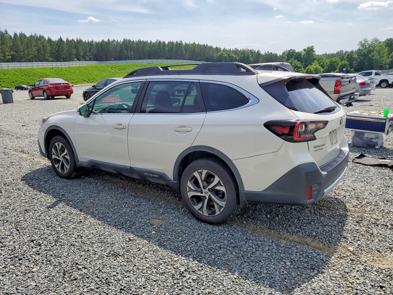 2021 SUBARU Outback