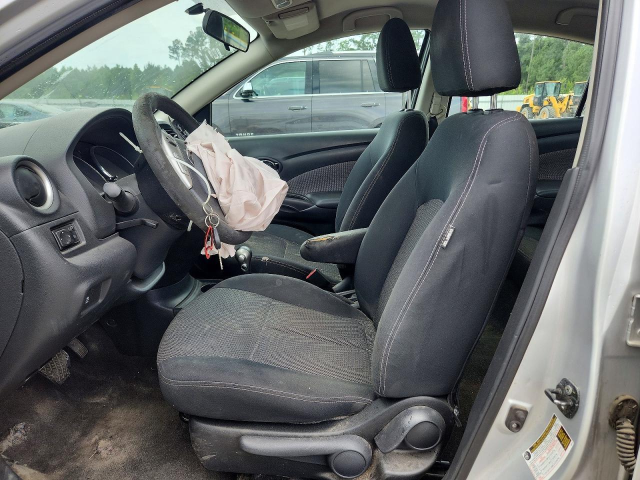 2015 NISSAN VERSA