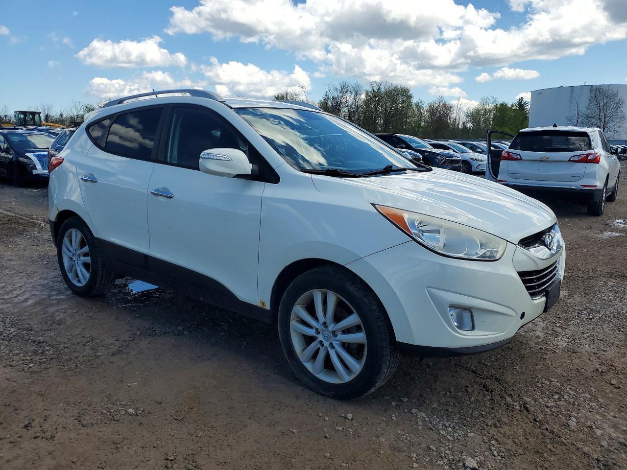 2010 HYUNDAI TUCSON