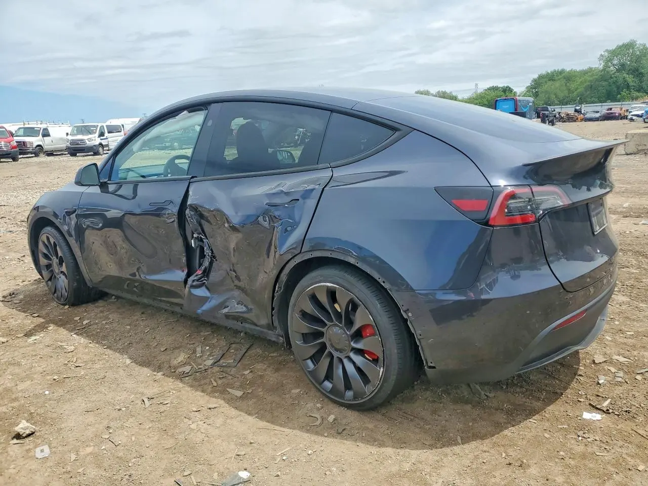 2024 TESLA MODEL Y