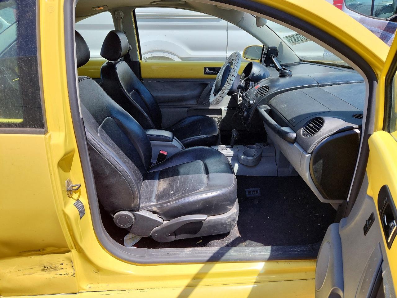 2005 VOLKSWAGEN Beetle