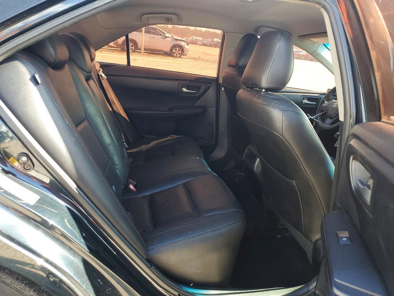 2015 TOYOTA CAMRY