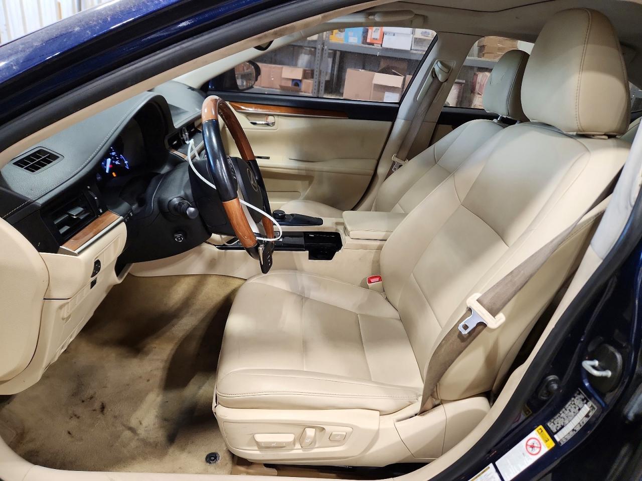 2013 LEXUS ES 300H