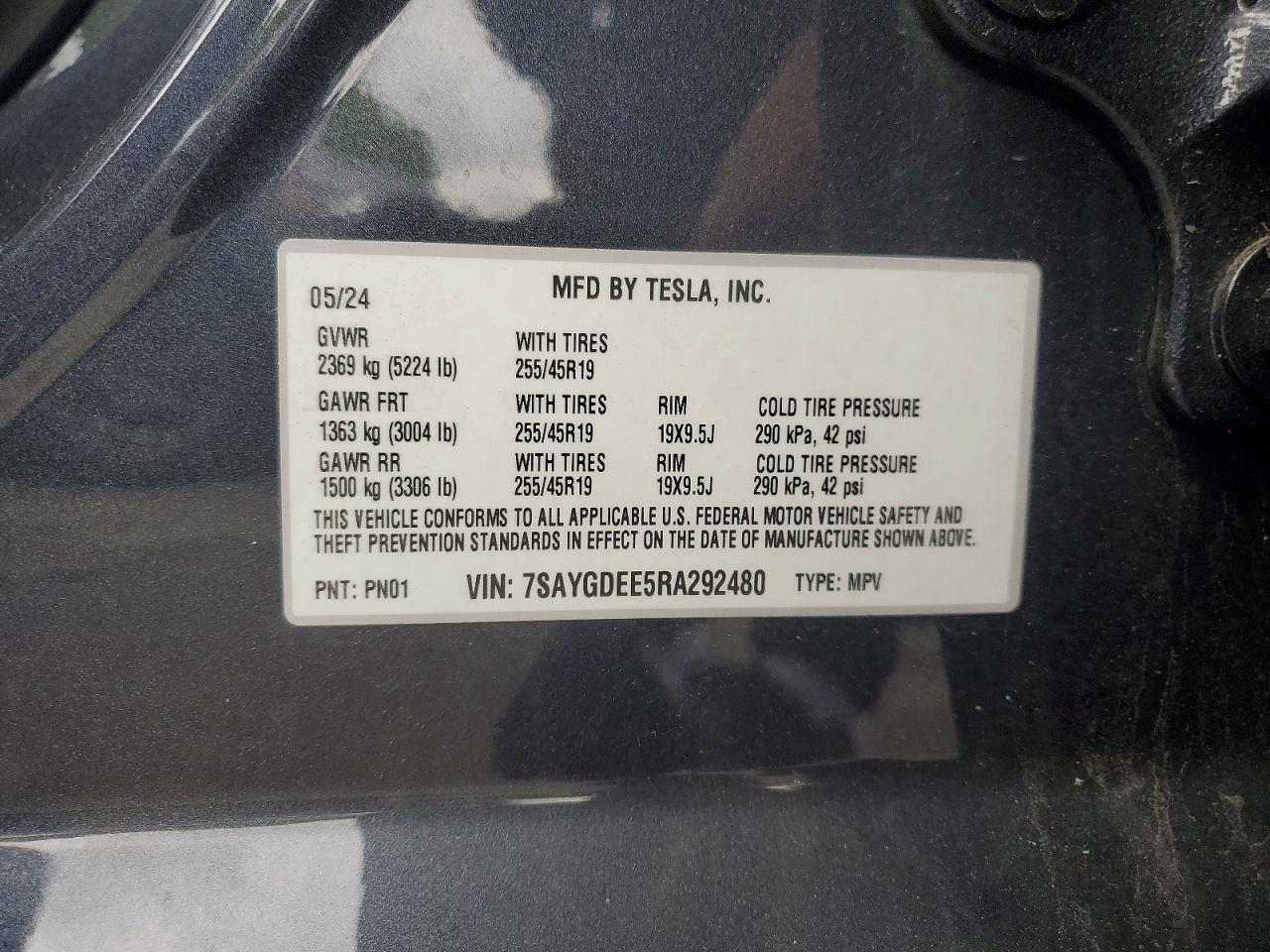 2024 TESLA MODEL Y