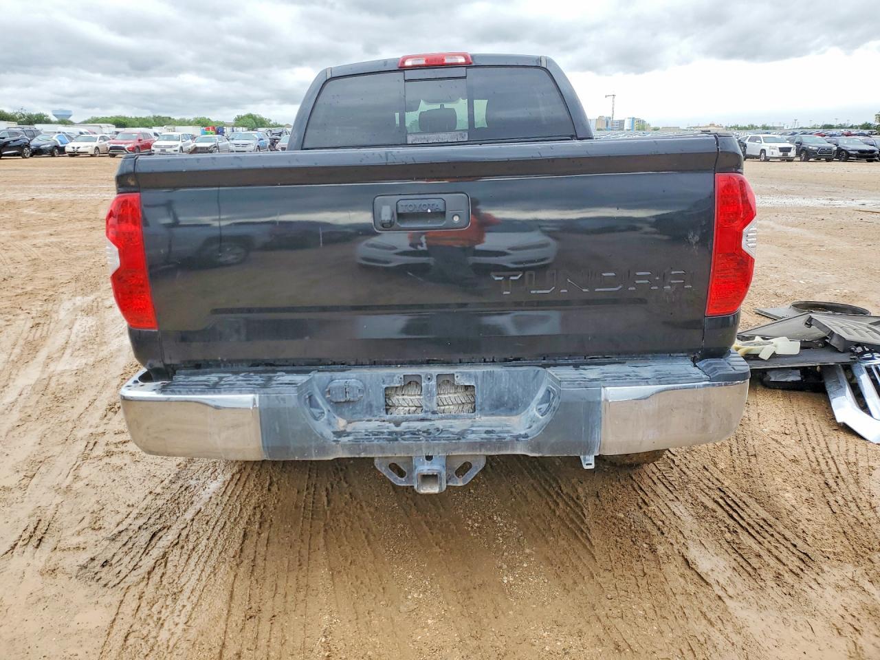 2016 TOYOTA TUNDRA