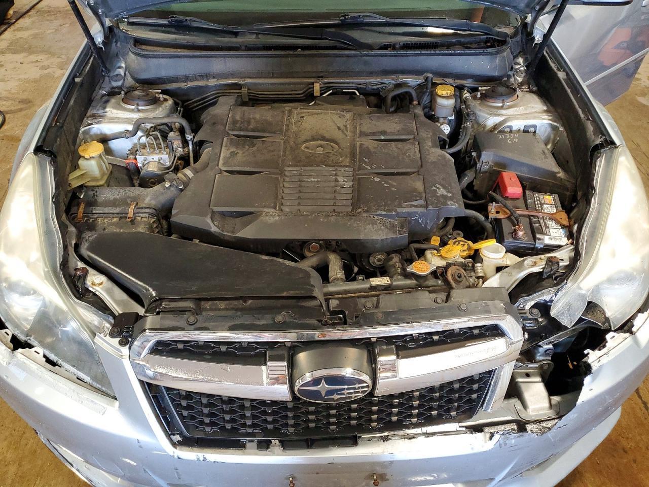 2013 SUBARU Legacy