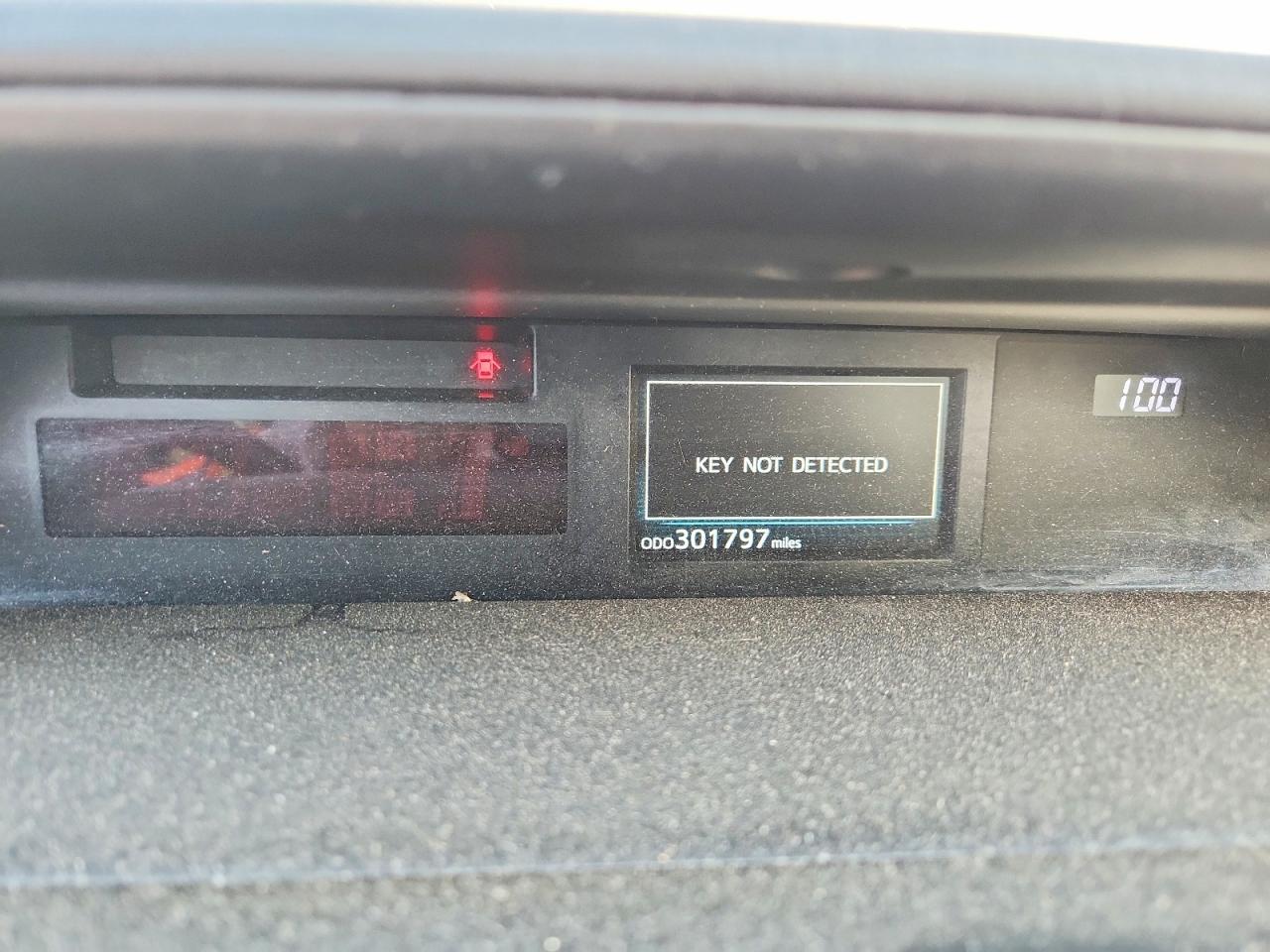 2016 TOYOTA PRIUS V