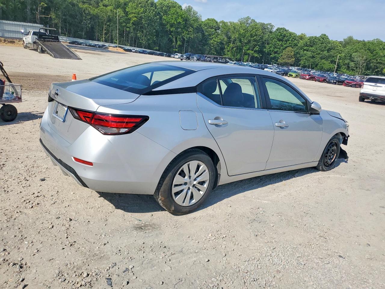 2022 NISSAN SENTRA