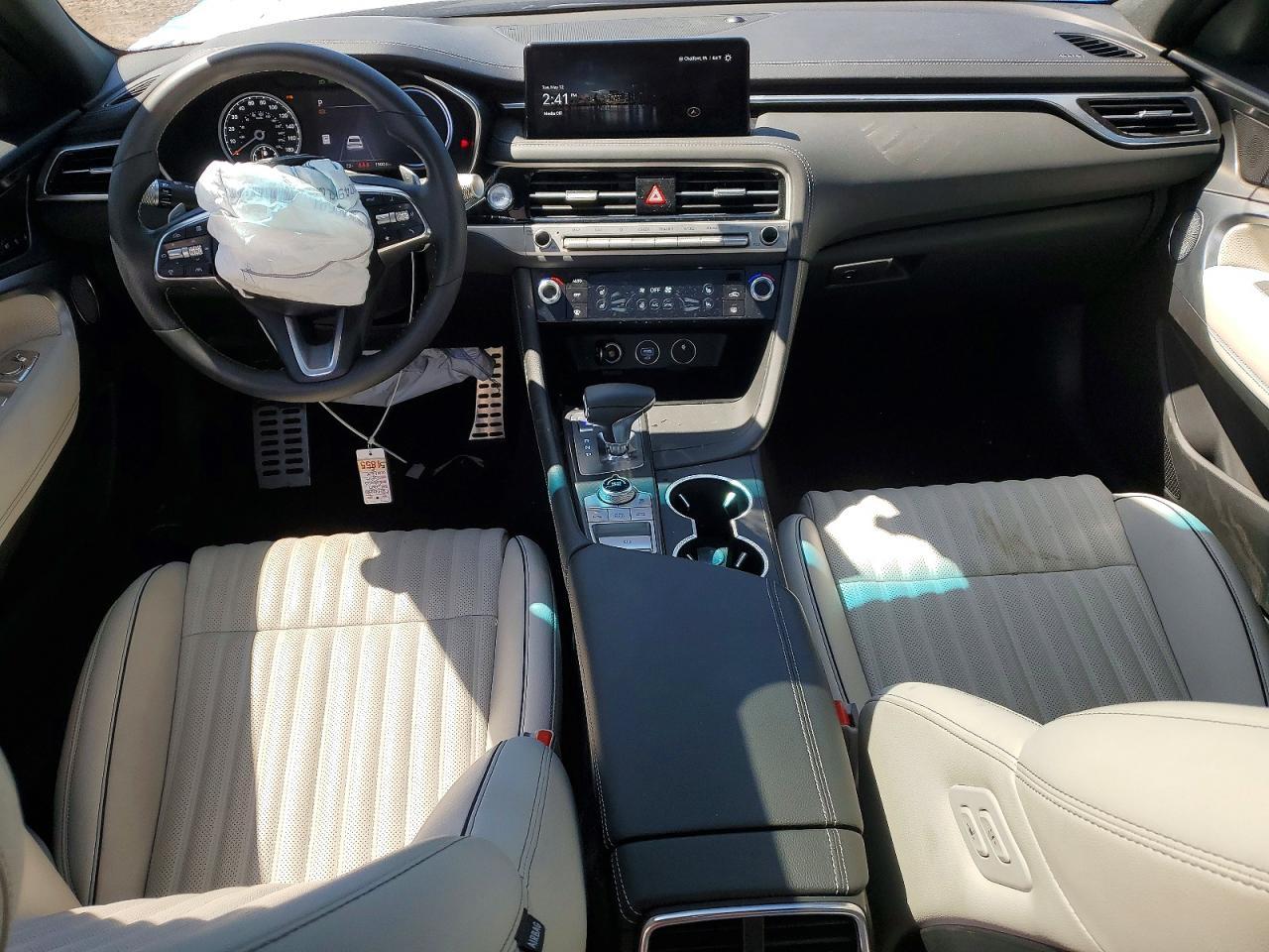 2025 GENESIS G70