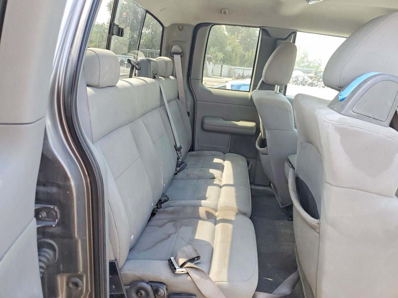 2004 FORD F-150 Lightning