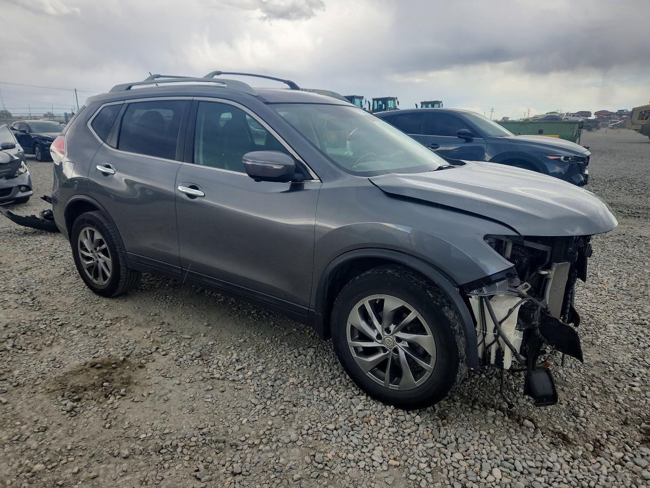 2015 NISSAN ROGUE