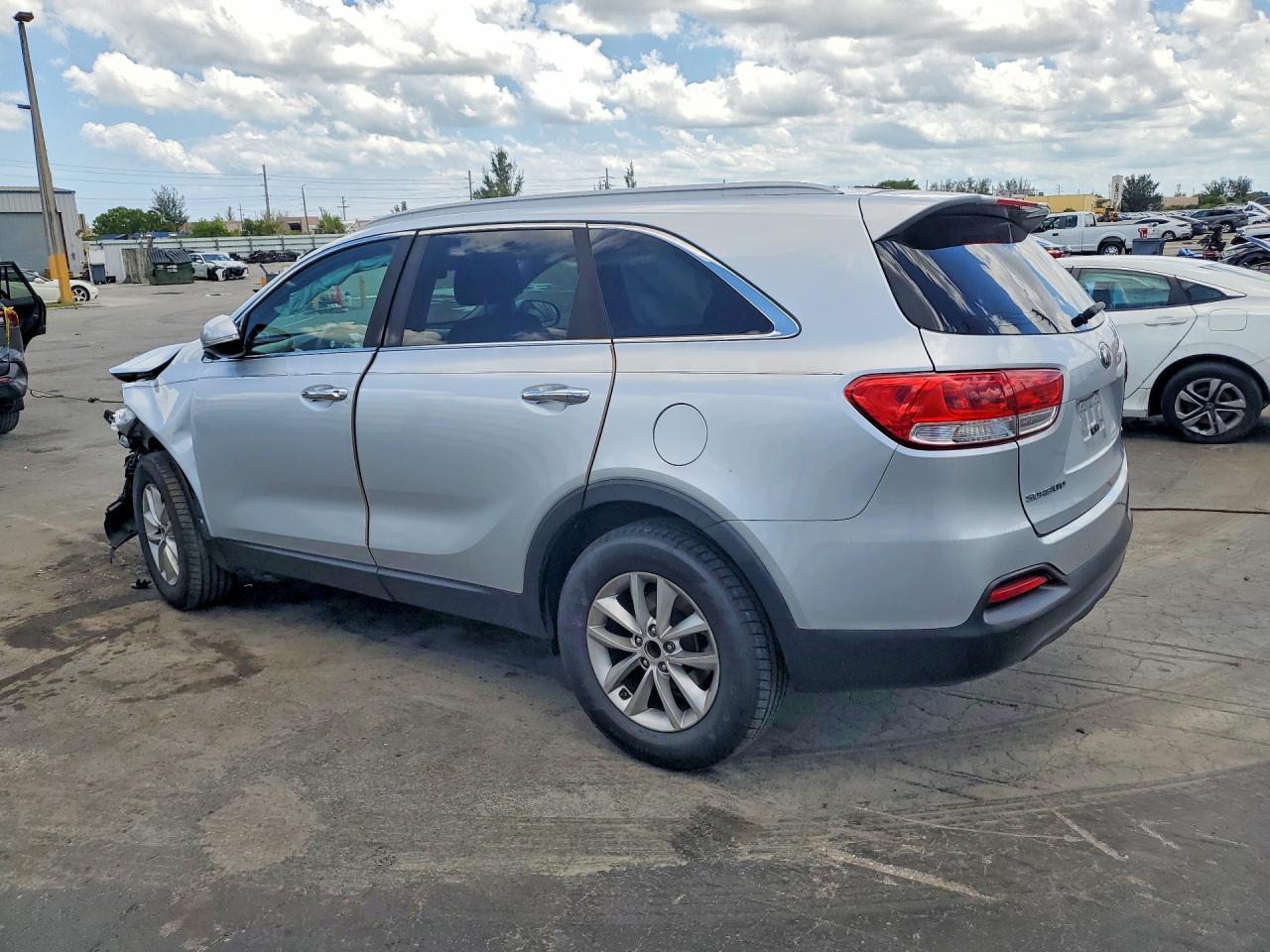 2017 KIA SORENTO