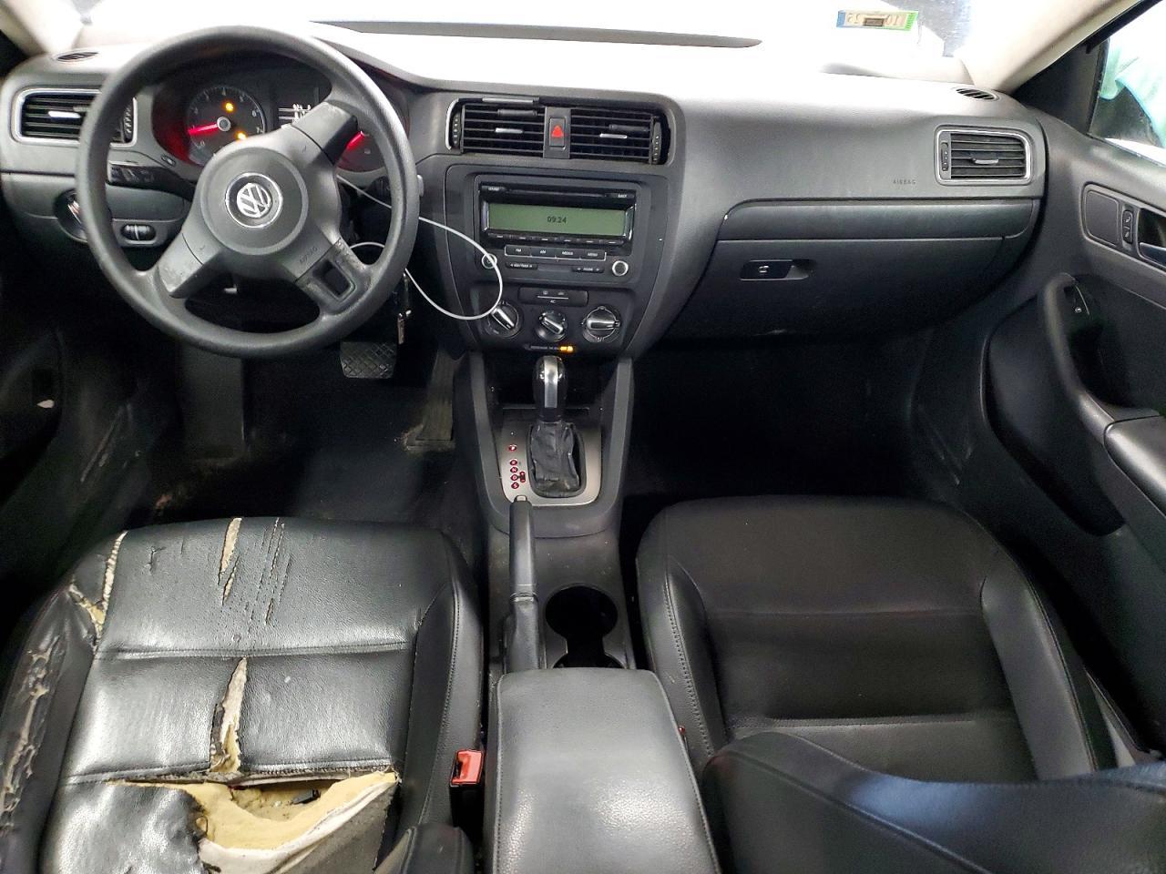2011 VOLKSWAGEN JETTA