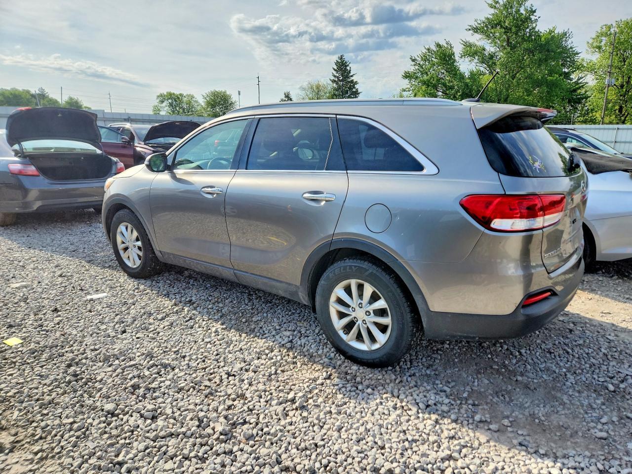 2016 KIA SORENTO