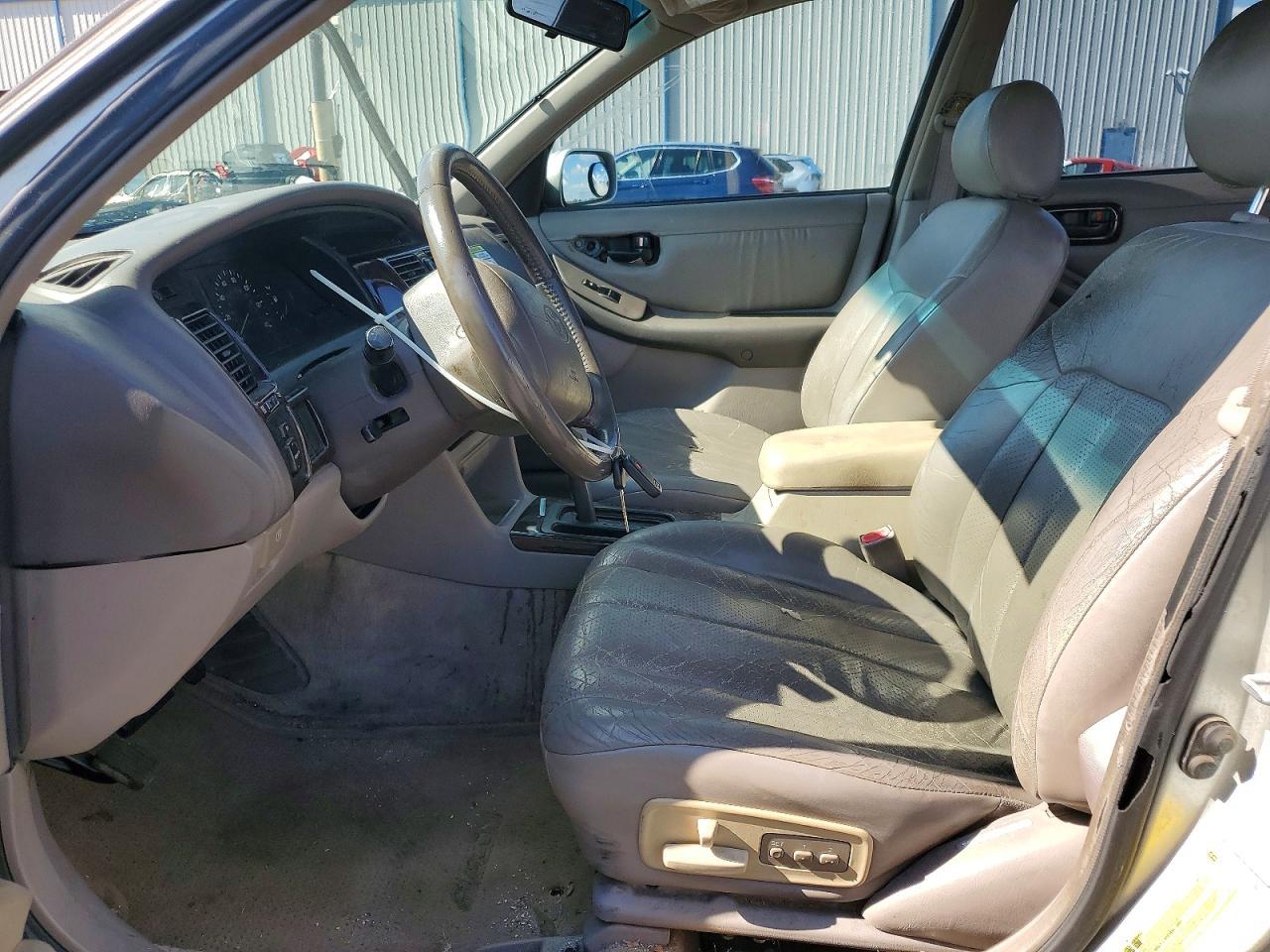 1999 TOYOTA Avalon