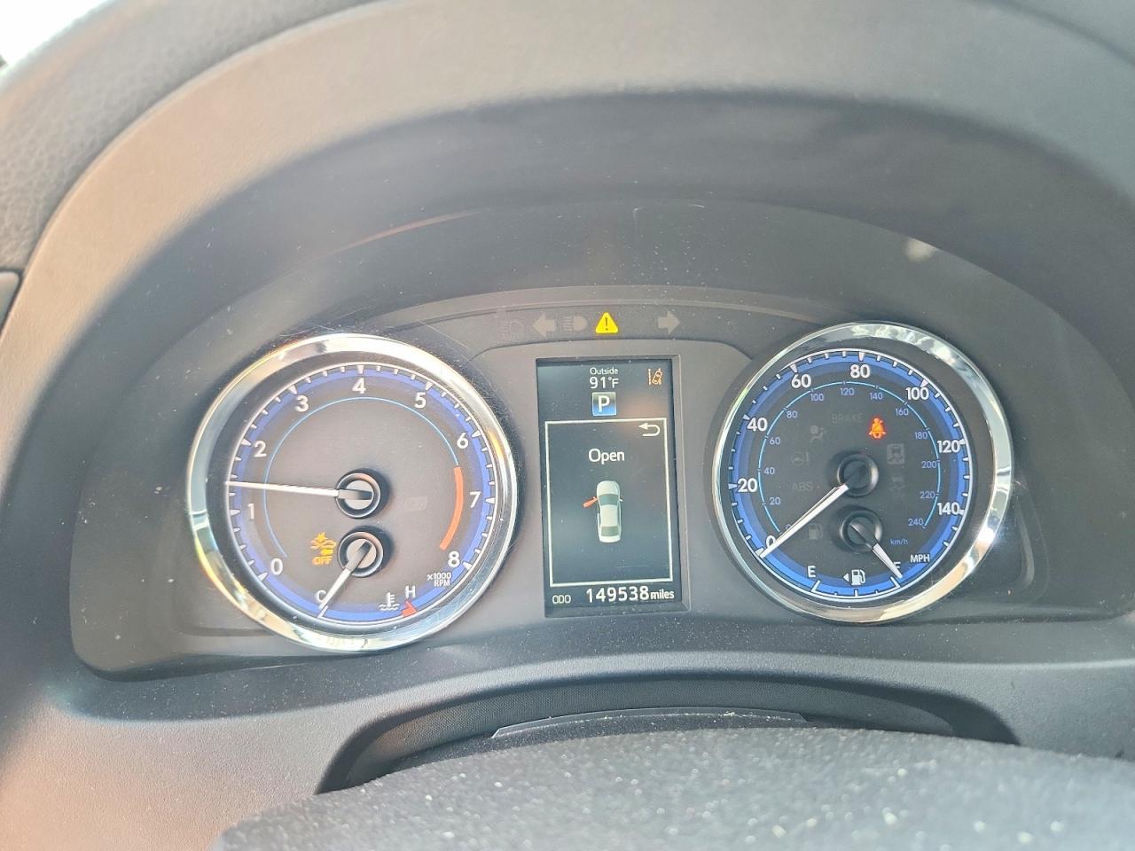 2018 TOYOTA COROLLA