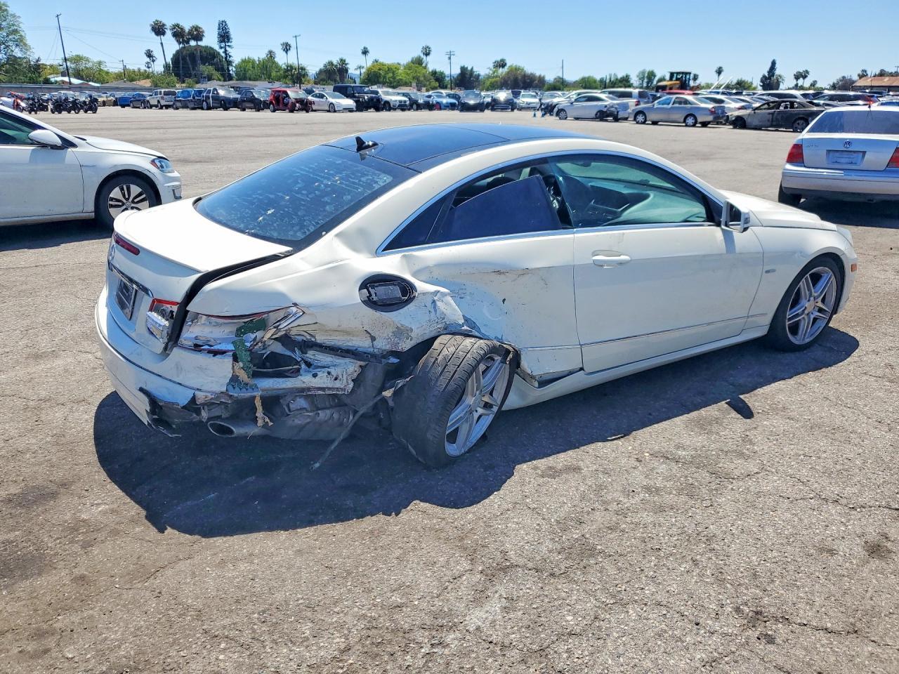 2012 MERCEDES-BENZ E-Class