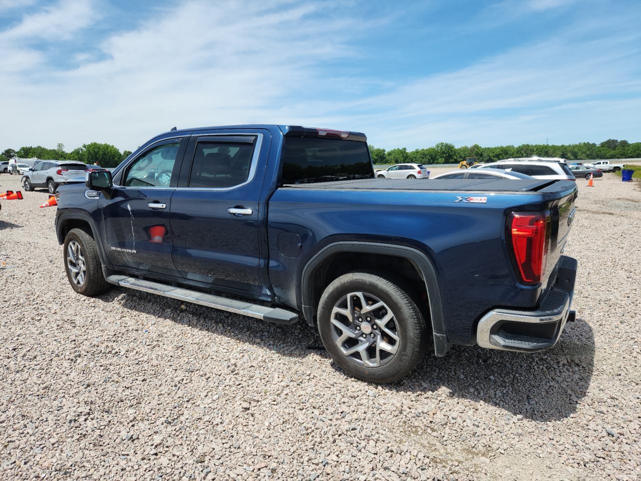 2023 GMC Sierra