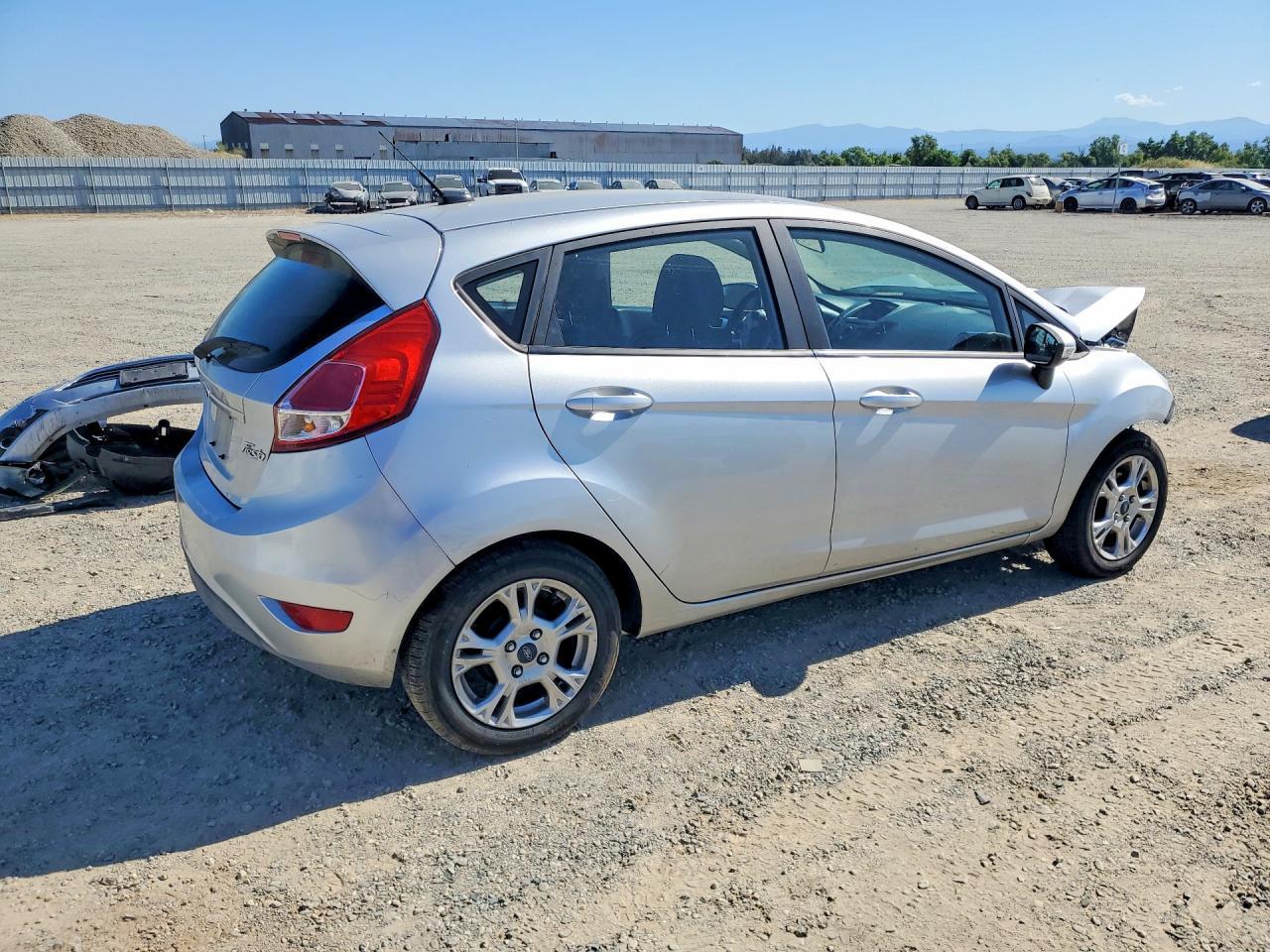 2015 FORD Fiesta