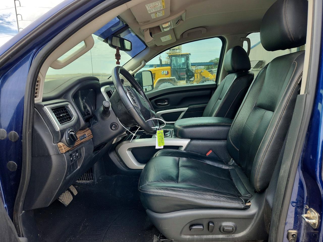 2017 NISSAN Titan