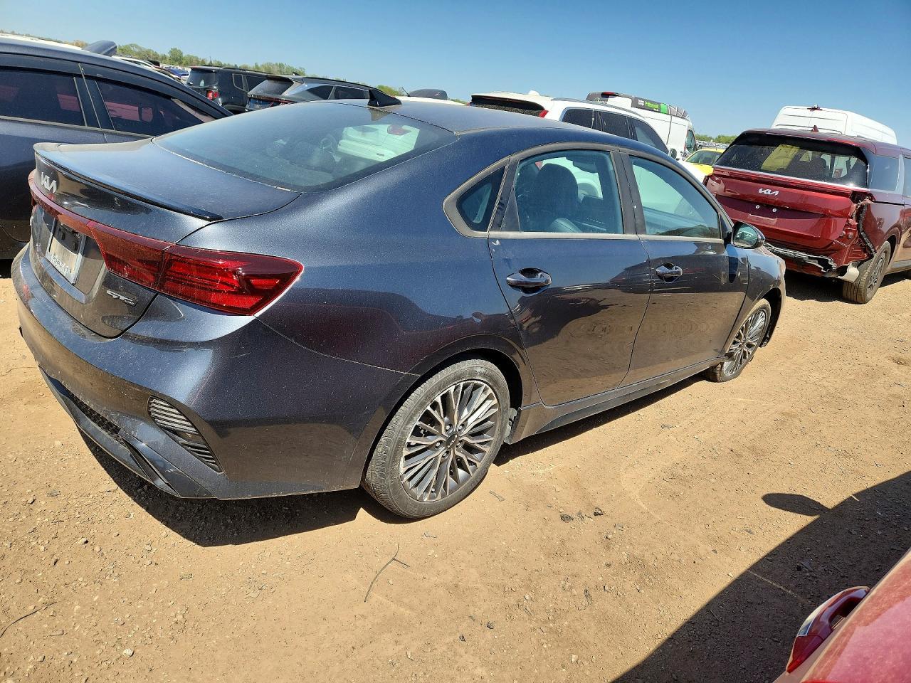 2024 KIA FORTE