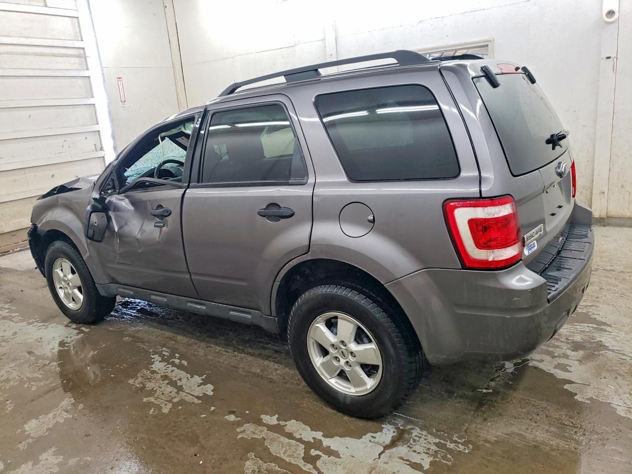 2010 FORD ESCAPE