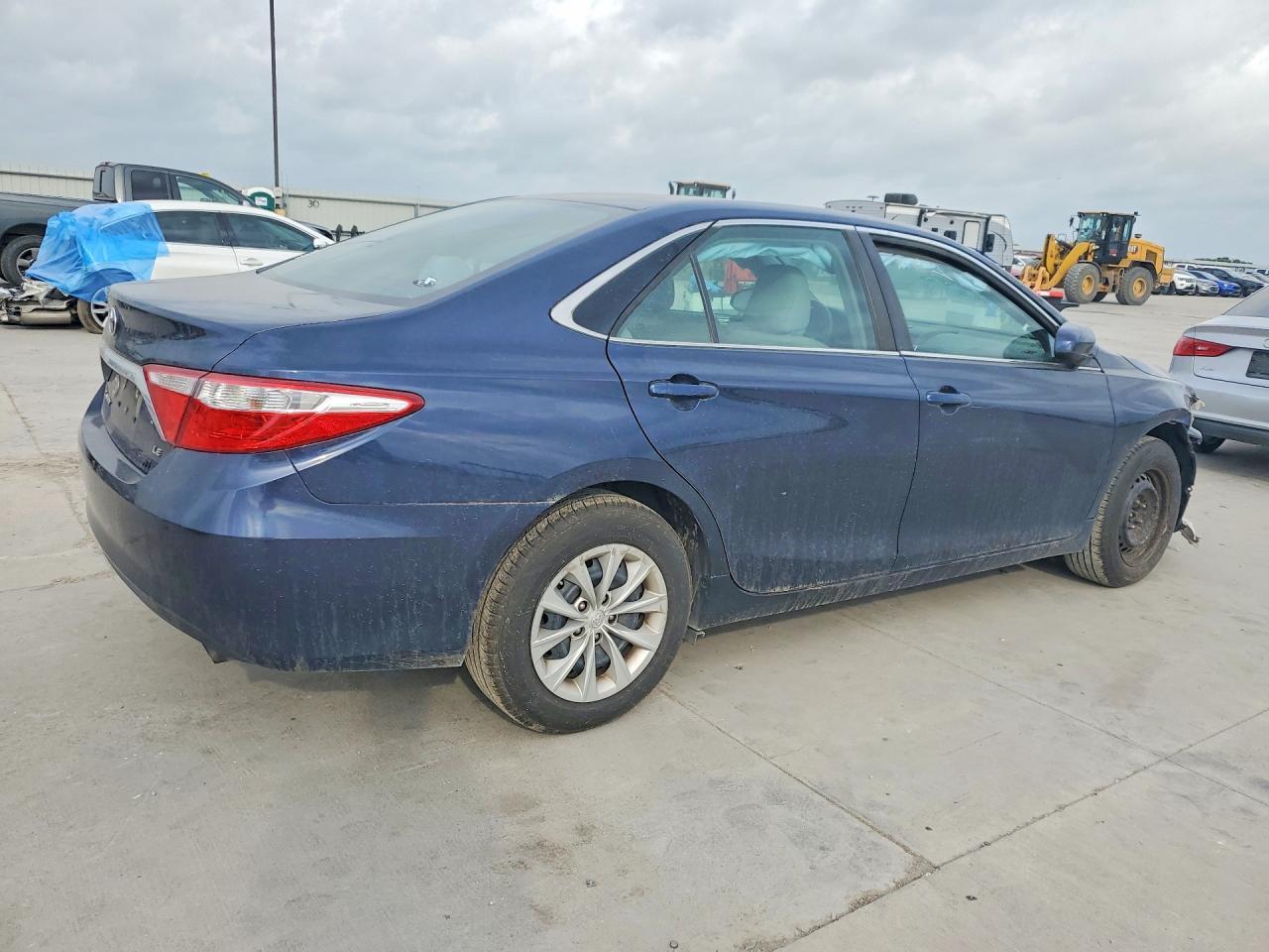 2015 TOYOTA CAMRY