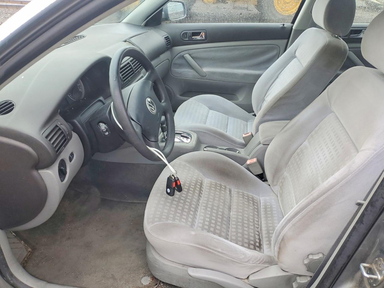 2002 VOLKSWAGEN Passat