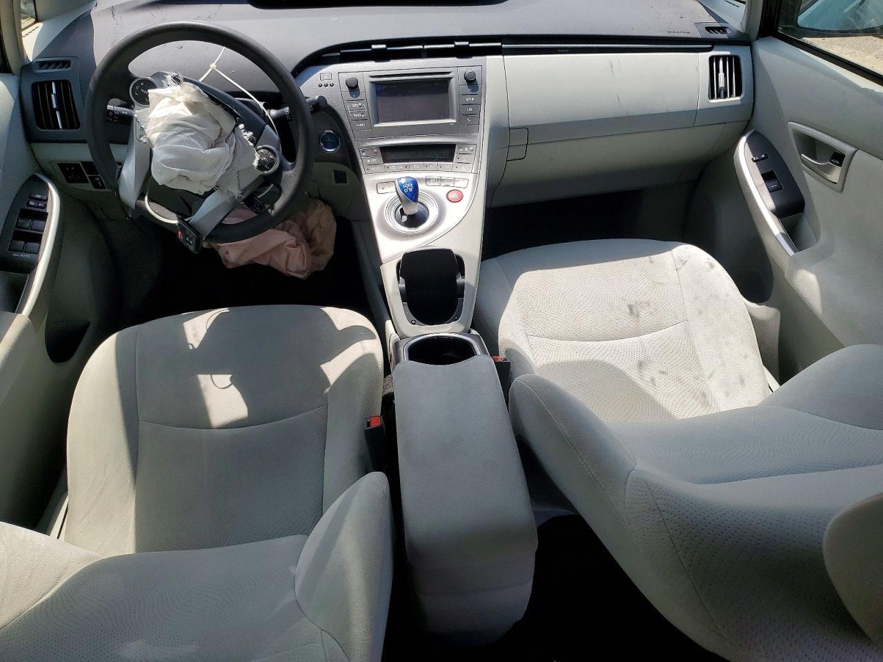 2015 TOYOTA PRIUS