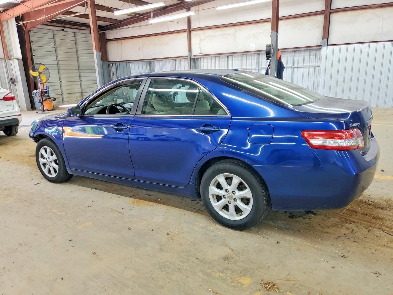 2010 TOYOTA CAMRY