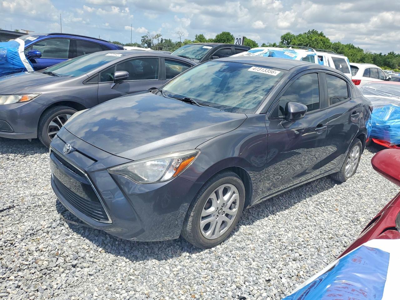 2017 TOYOTA YARIS