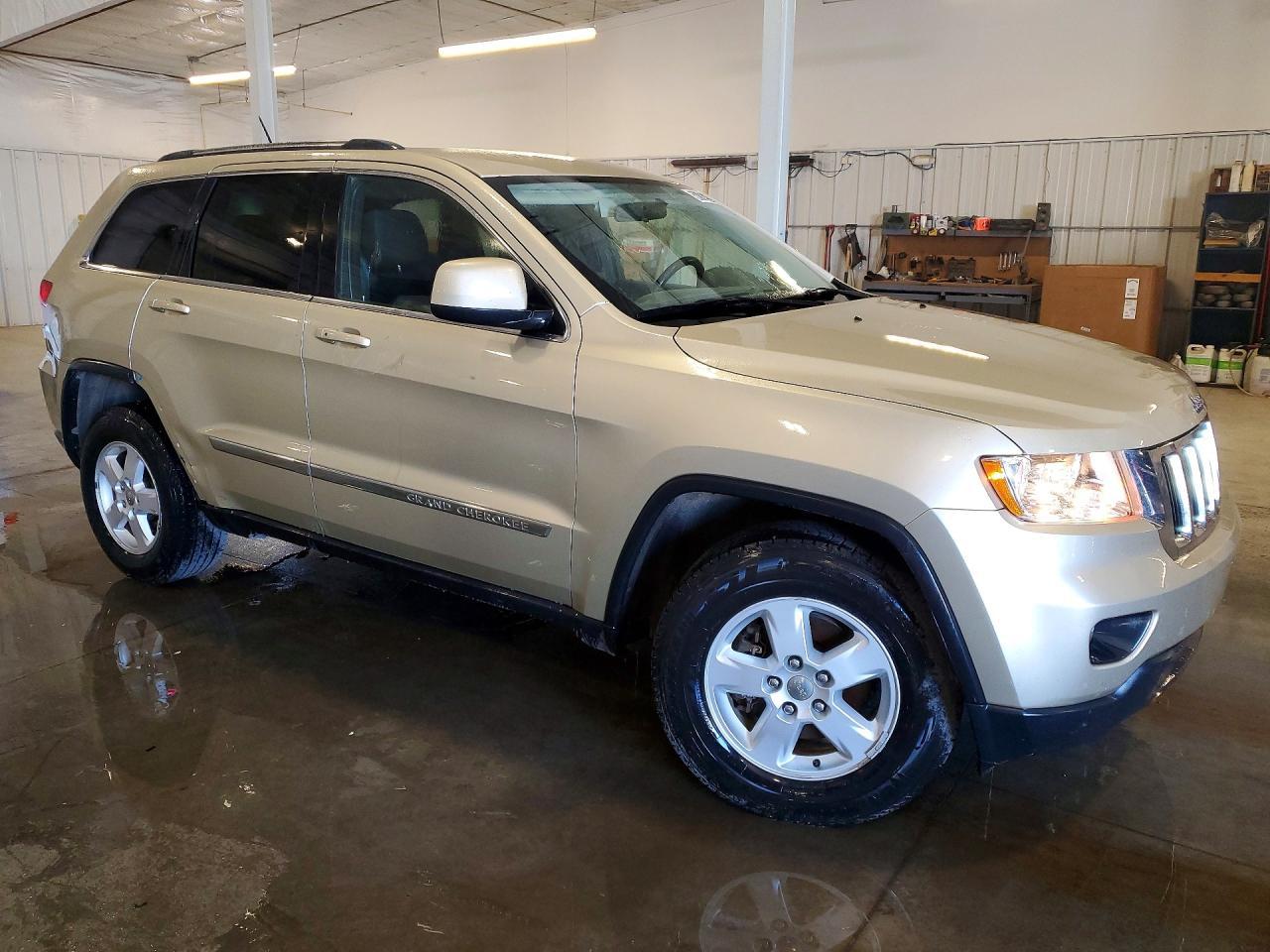 2011 JEEP Grand Cherokee