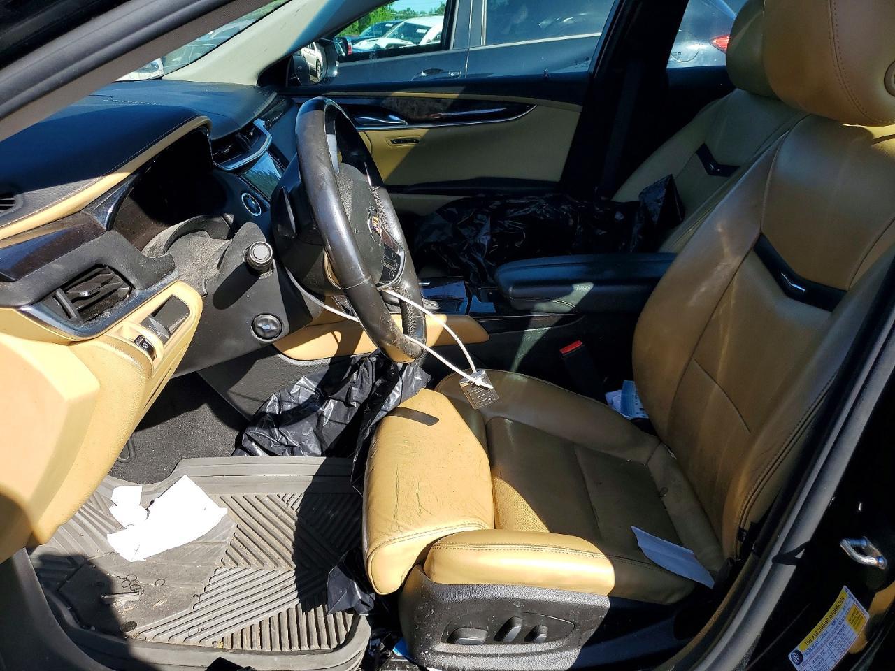 2014 CADILLAC XTS
