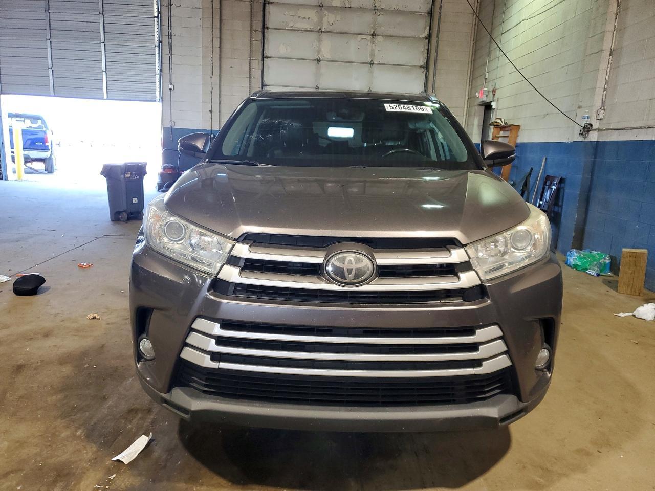 2018 TOYOTA HIGHLANDER
