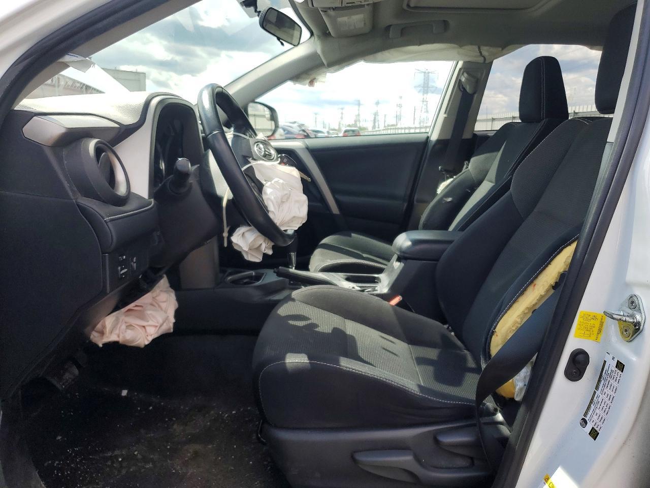 2016 TOYOTA RAV4