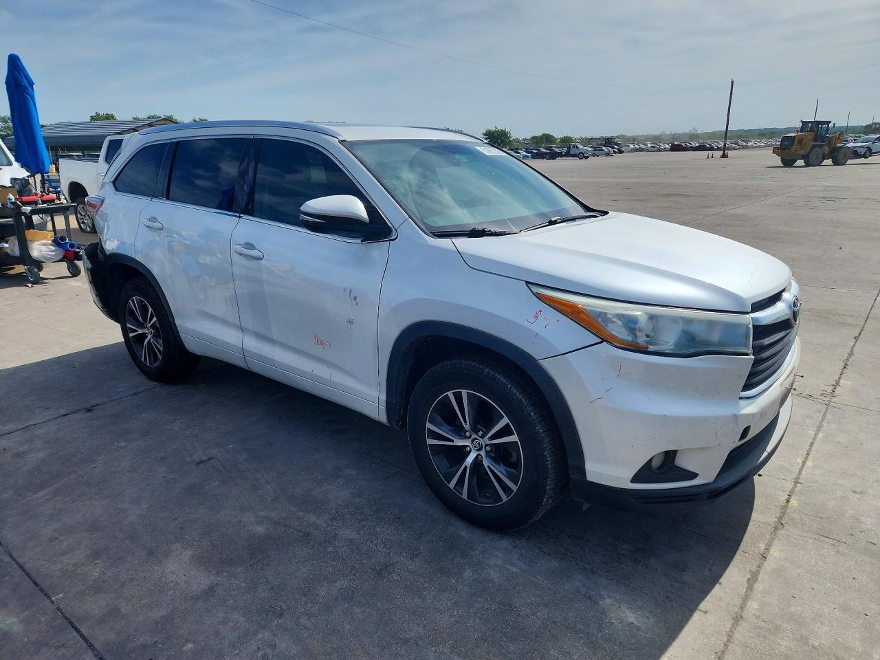 2016 TOYOTA HIGHLANDER