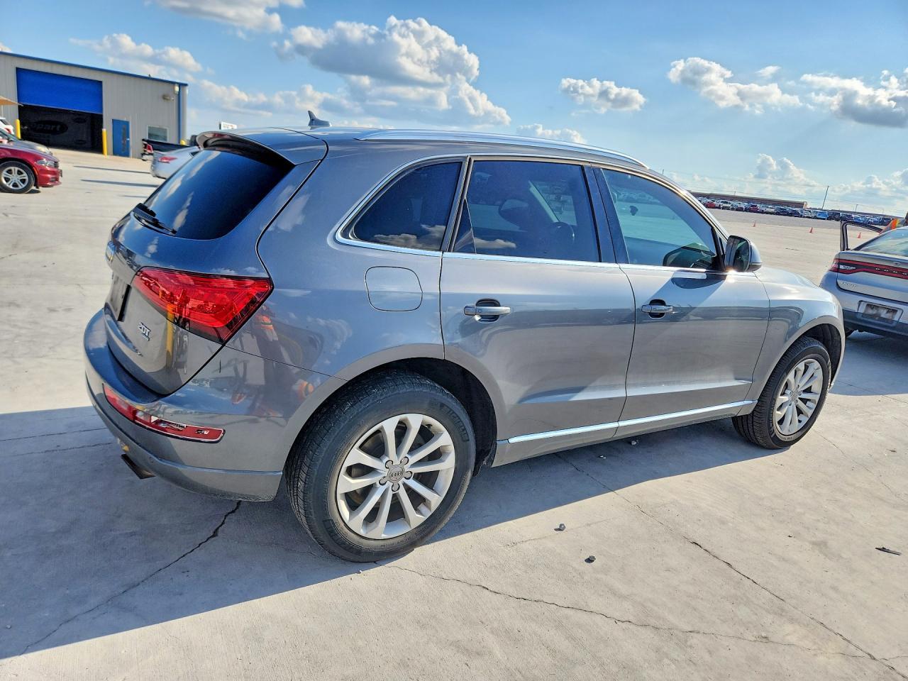 2014 AUDI Q5